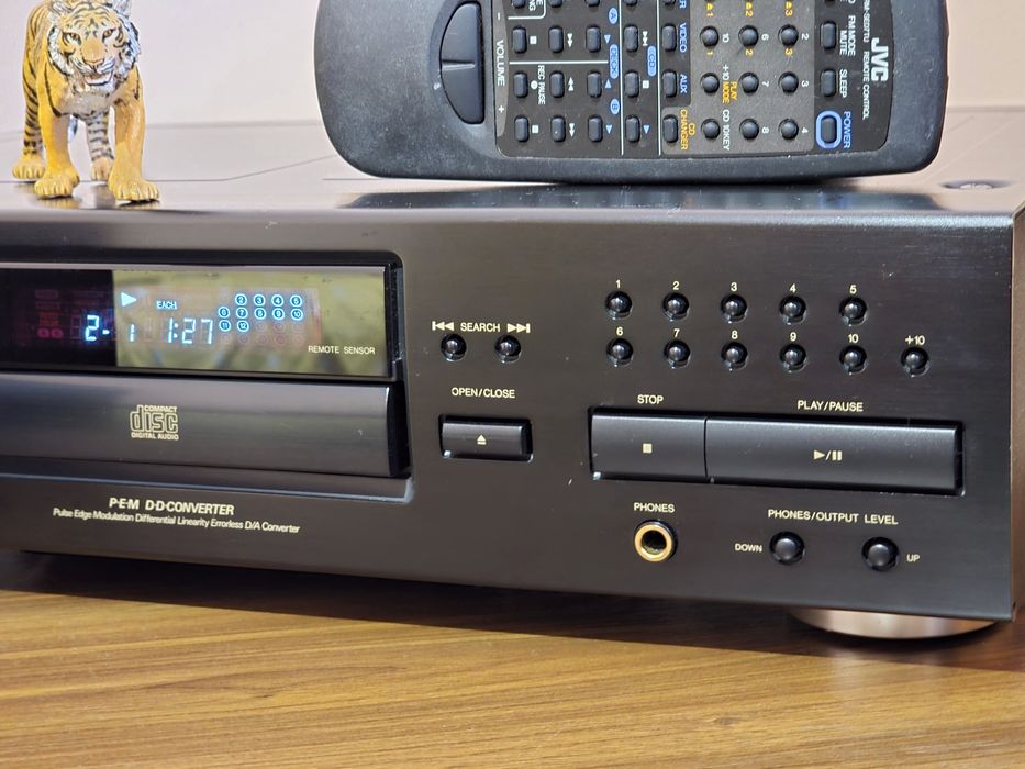 Jvc XL-Z674 KD Series. Cd player top. Vârf de gamă. Preț fix !