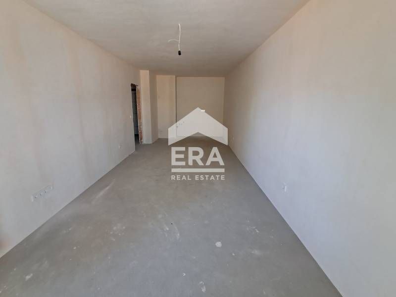 Продава се Двустаен апартамент в Варна, Аспарухово - 64 кв.м за 2105 €/кв.м - Снимка #5