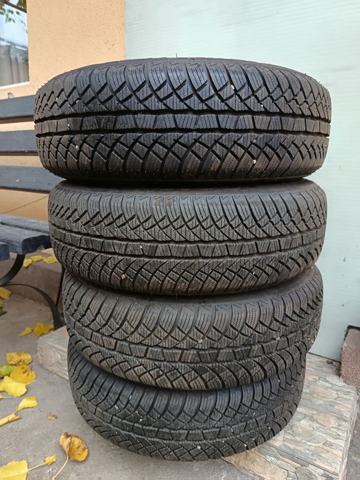 Vand anvelope de iarna in stare buna