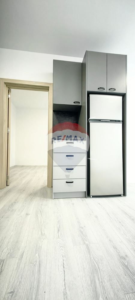 Продава се Тристаен апартамент в Варна, Владислав Варненчик - 55 кв.м за 2290 €/кв.м - Снимка #3