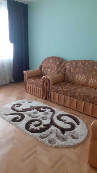 Vând apartament 3 camere