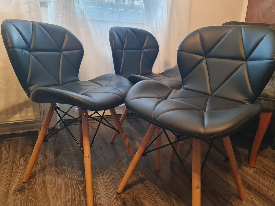 3 scaune tapițate living /bucatarie 120 lei/1 buc