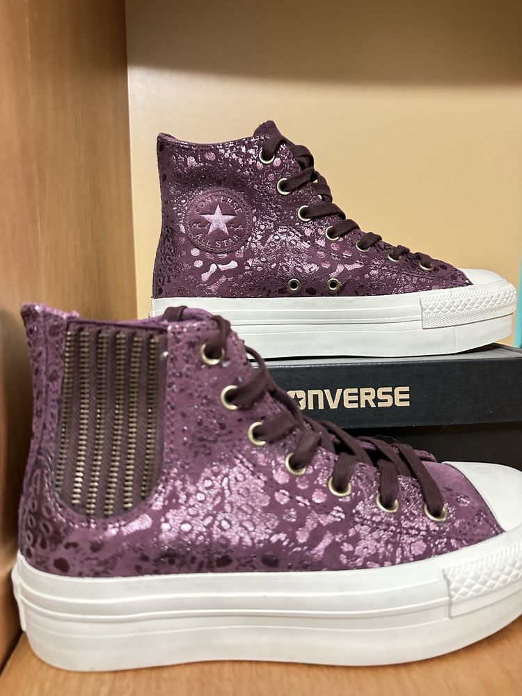 Маратонки- Converse
