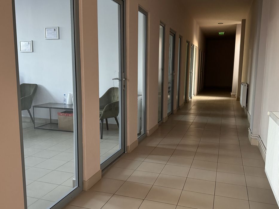 Inchiriez spatii de birouri