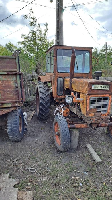 Tractor u 650...