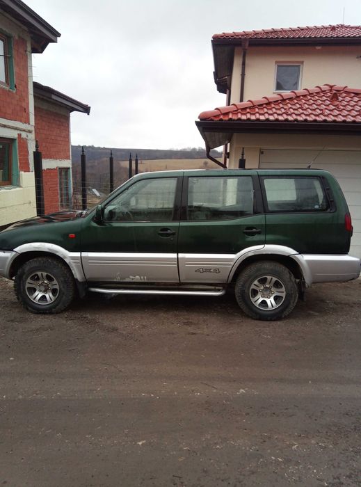 Nissan terrano 2.7 TDI на части