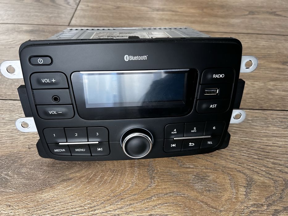 Radio cu blutooth , Dacia