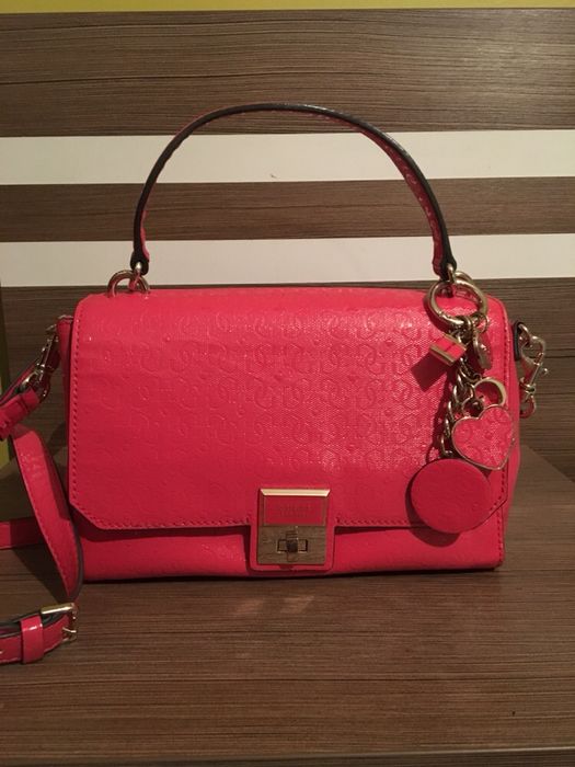 Guess чанти оригинал