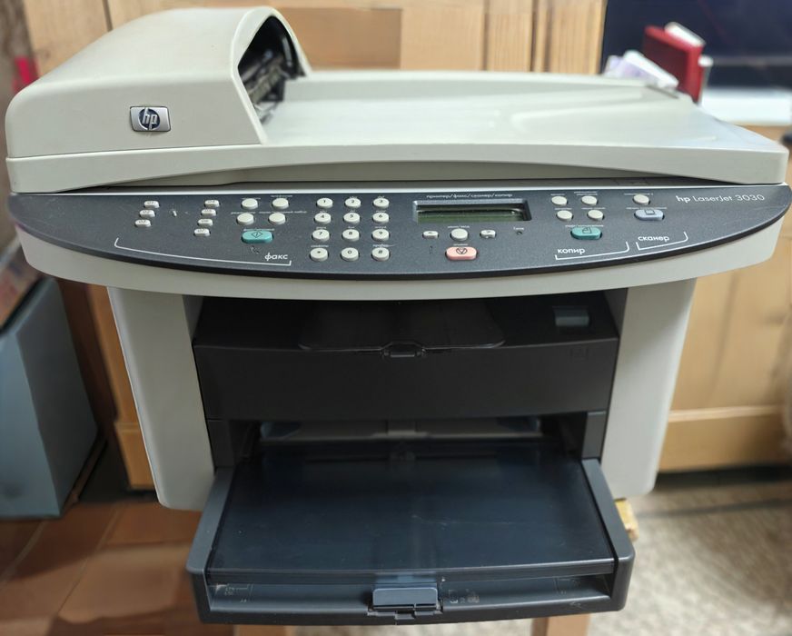 МФУ HP LaserJet 3030 сканер,принтер,копир.