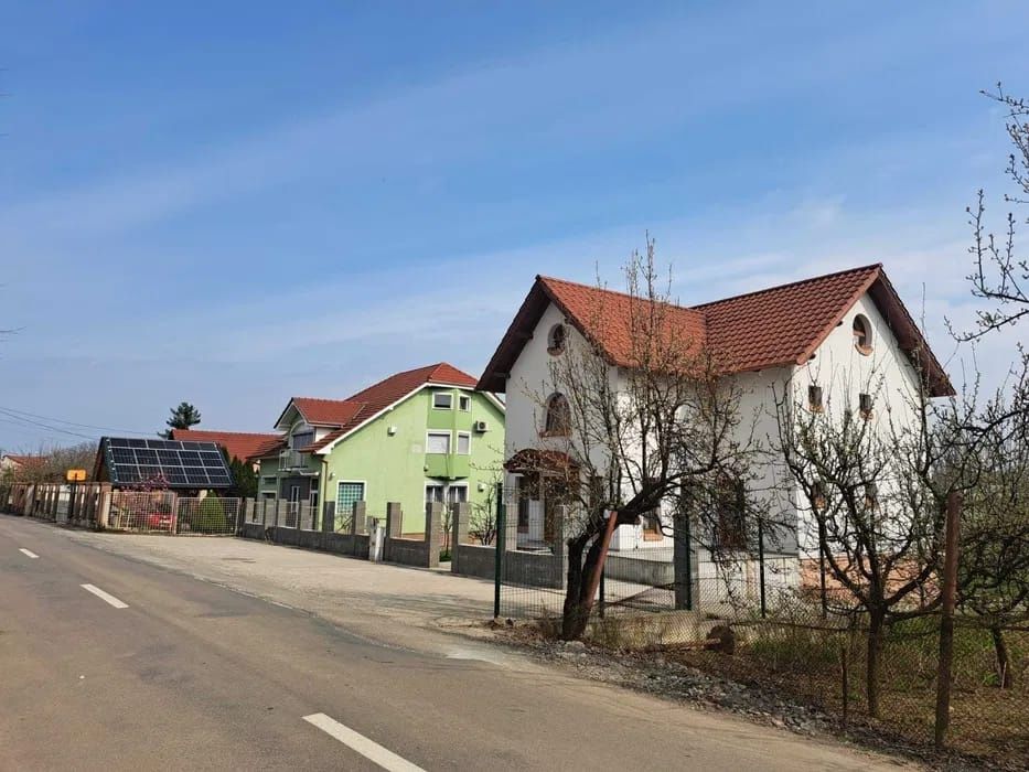 Vând casă zona semicentrală