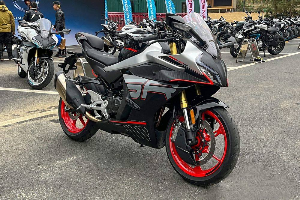 Мотоцикл CFMoto 450SR ABS 2025 заказ