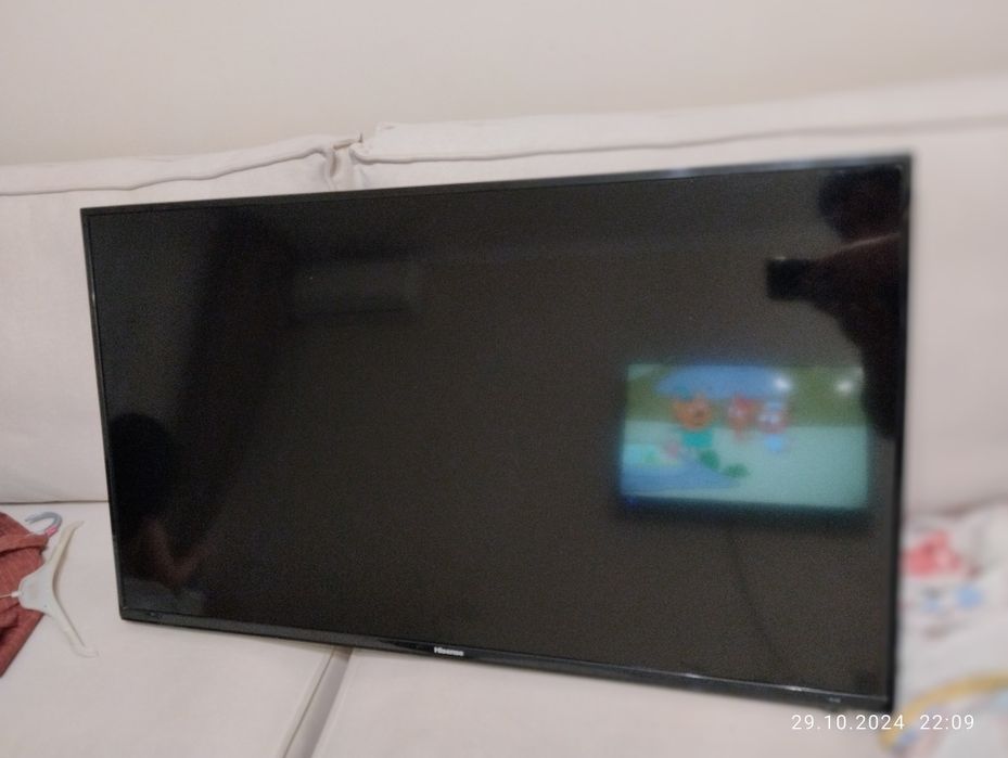 Продам телевизор Hisense