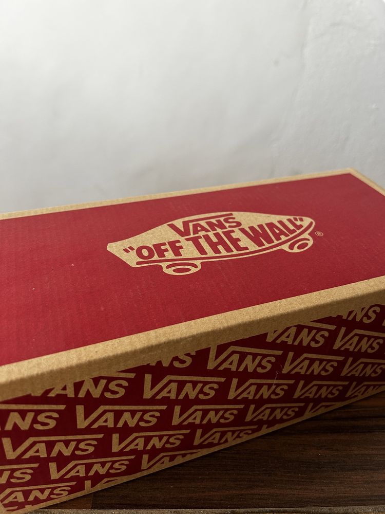 Vans обувки