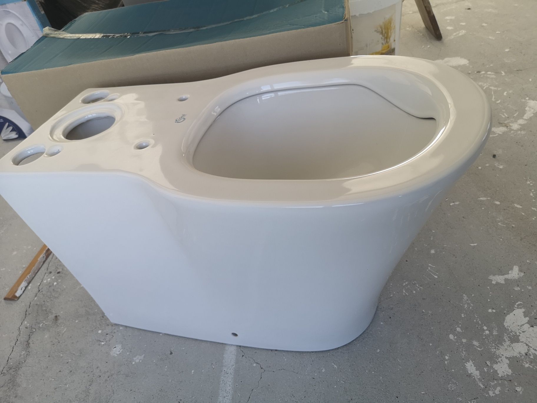 IDEAL STANDARD CONNECT AIR AquaBlade Пълен комплект моноблок казанче