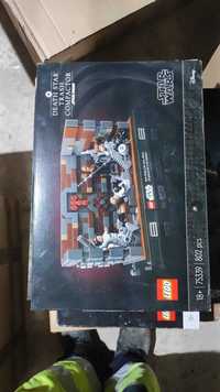 LEGO® Star Wars™ - Death Star Trash Compactor Diorama (75339)