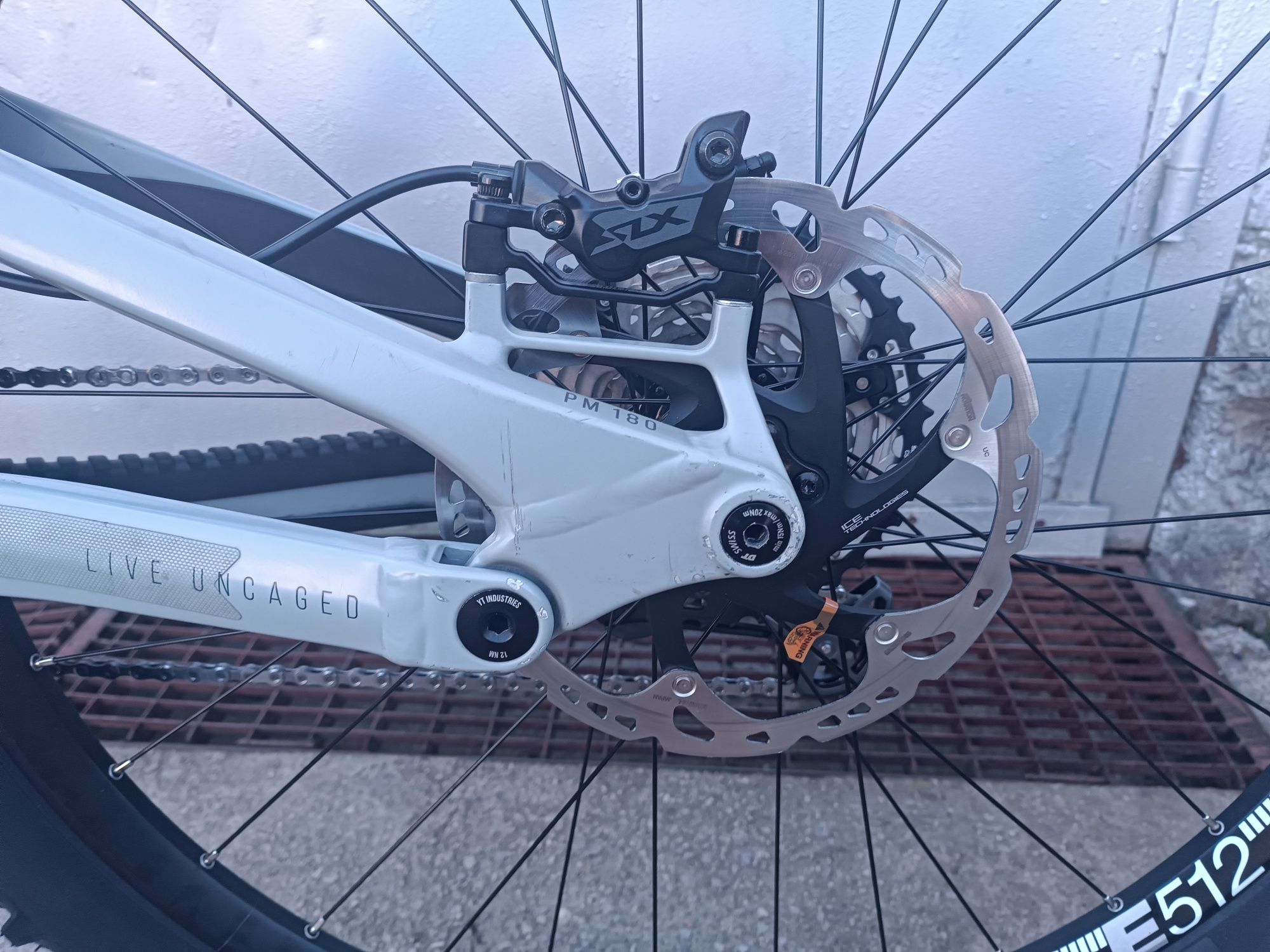 Продавам YT Capra core 2