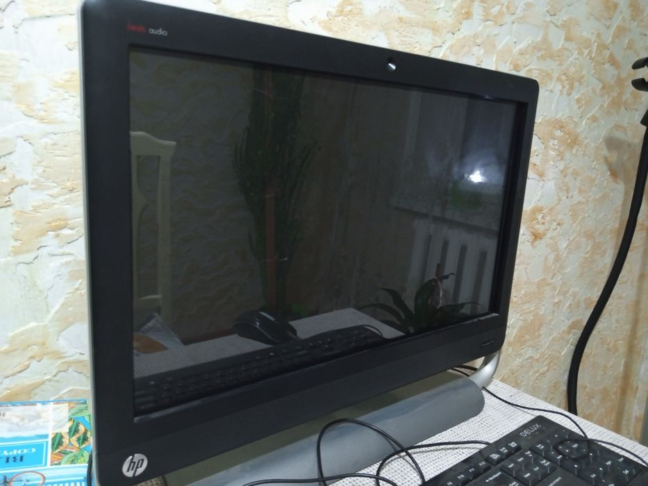 HP All-in-One Core i5, сенсорный экран, 512 ГБ, Windows 7 — готов к ап