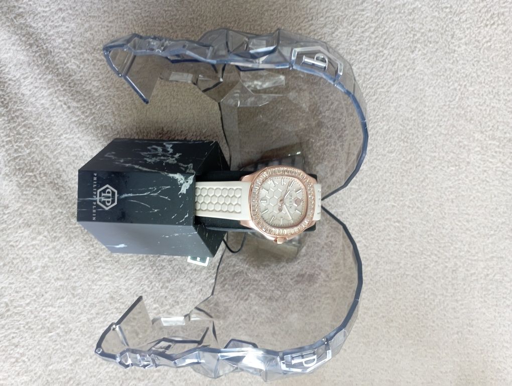 Часовник Philipp Plein