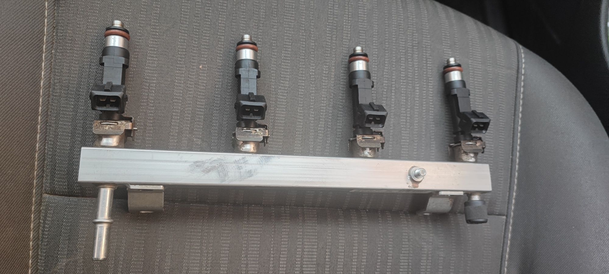 Рейка с Дюзи, Опел Astra J 1.4 100кс бензин