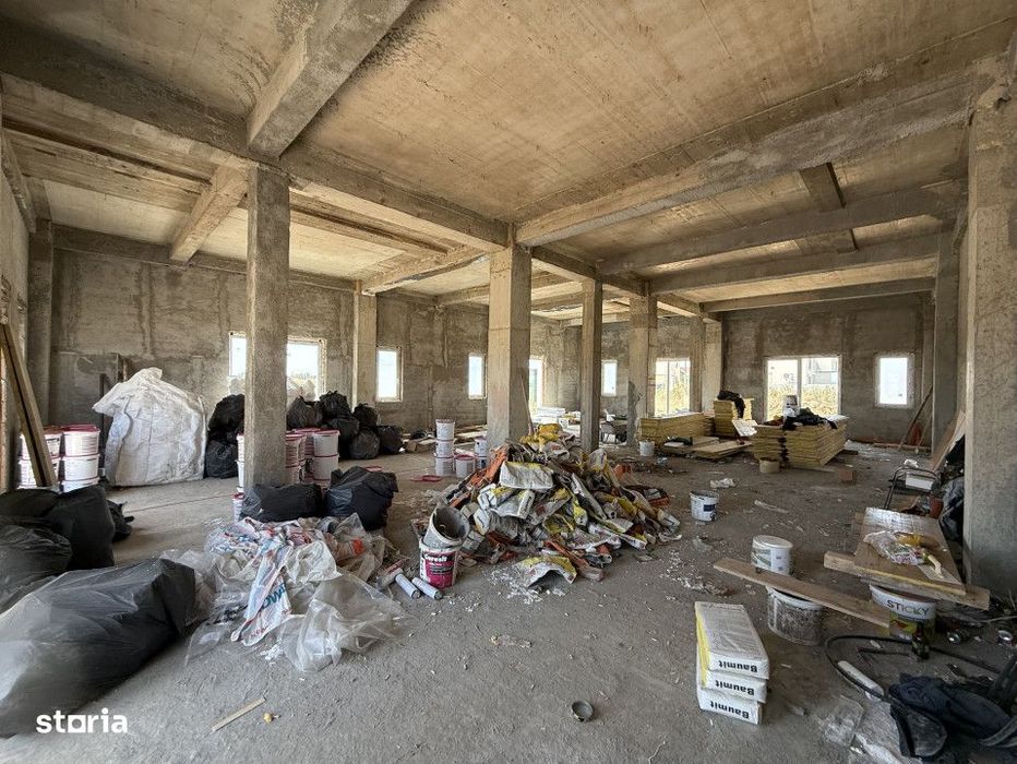 Spatiu Comercial (SAD) 92 mp utili, la asfalt - Urseni