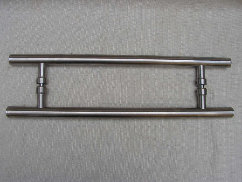 Двустранна дръжка за бутане – дърпане на стъклена или плътна врата.