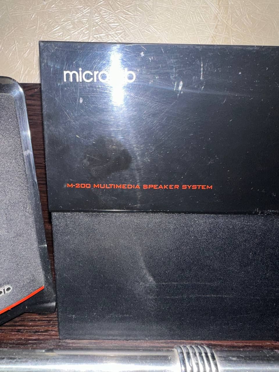 Microlab m-200, колонка