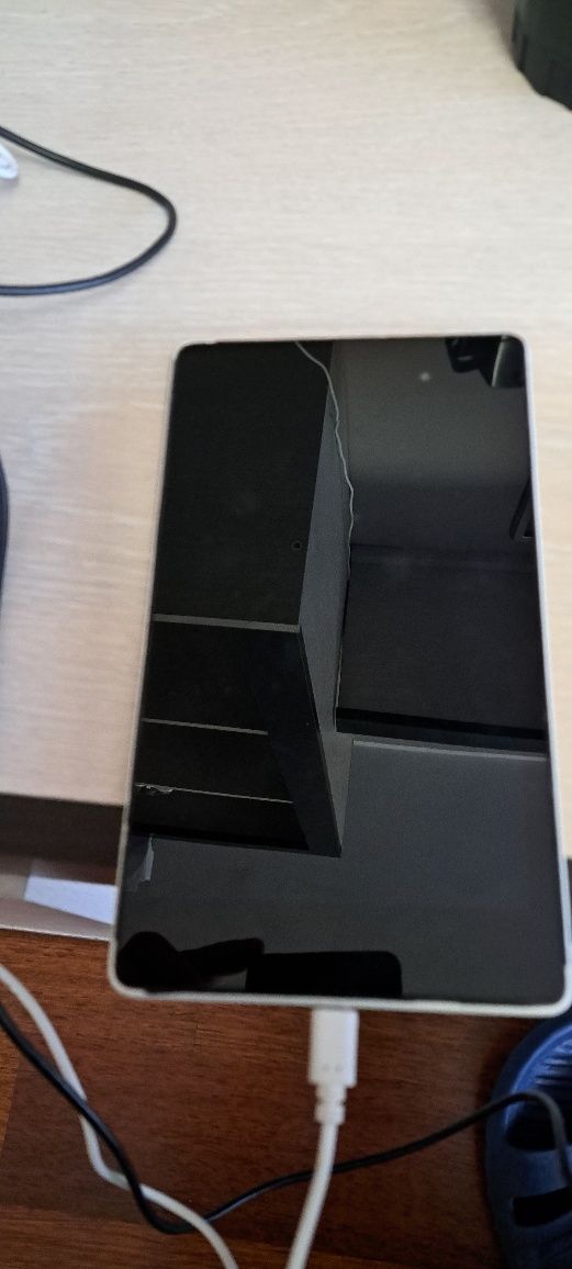 Tableta Nexus Asus .Se vinde de piese
