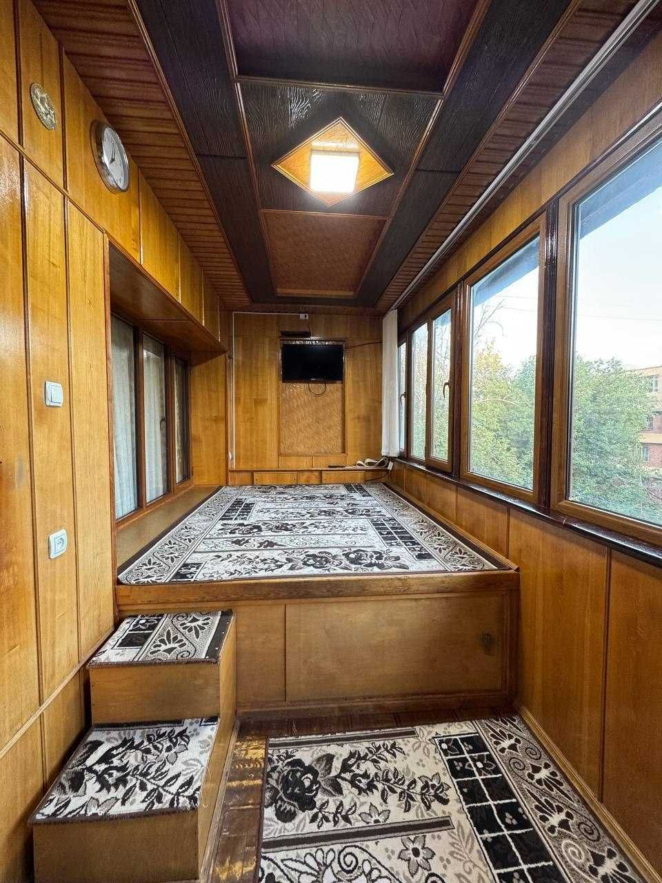 4-х комнатная квартира на Ц-5 (балкон 2х6м)  ID: 2541
