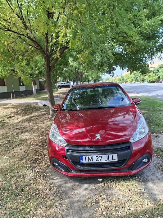 Peugeot 208 coupe