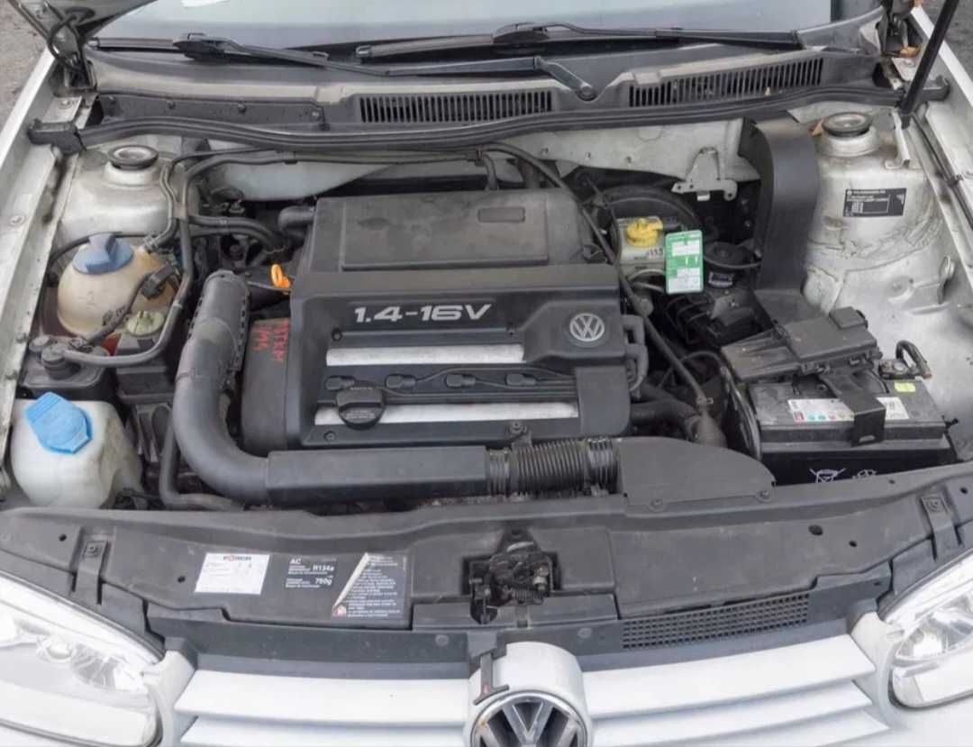 VW Golf 1.4 16V 75к.с 2002г
Продава се само на части!!!