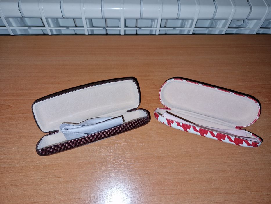 Калъфи за очила (2 броя)