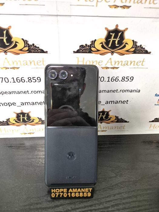 Hope Amanet P10/Motorola Razr 50 Ultra
