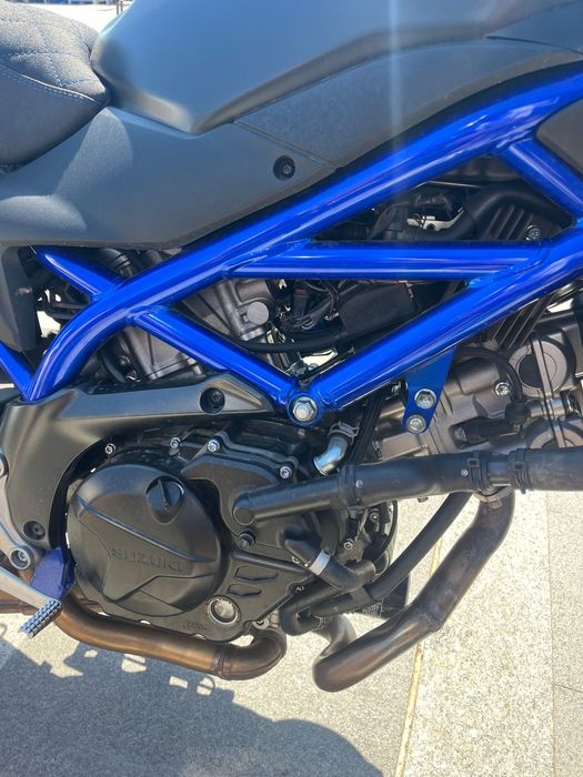 Vand suzuki Sv650 2020 A2 (usor avariat)