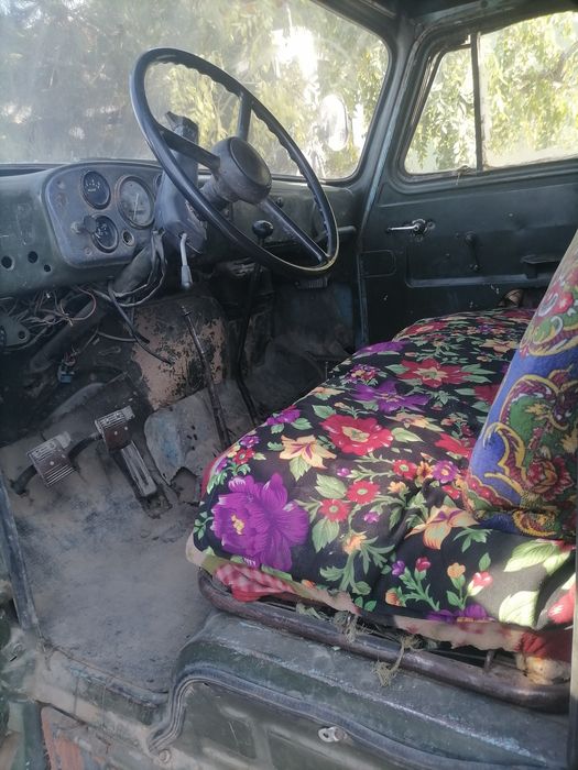 Газ 53 срочно сотилади