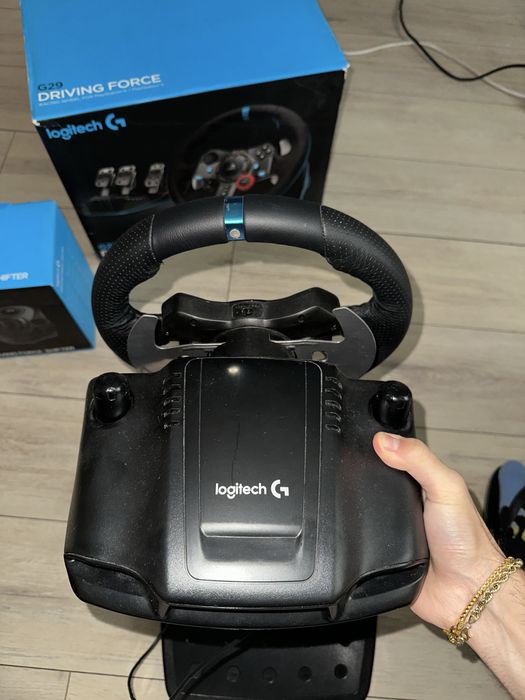 Volan Logitech G29 + Pedale + Schimbător – Set complet, stare perfecta