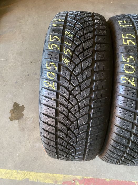 Anvelope iarna 205/55/17 Goodyear Ultra Grip Performance 205 55 17 R17