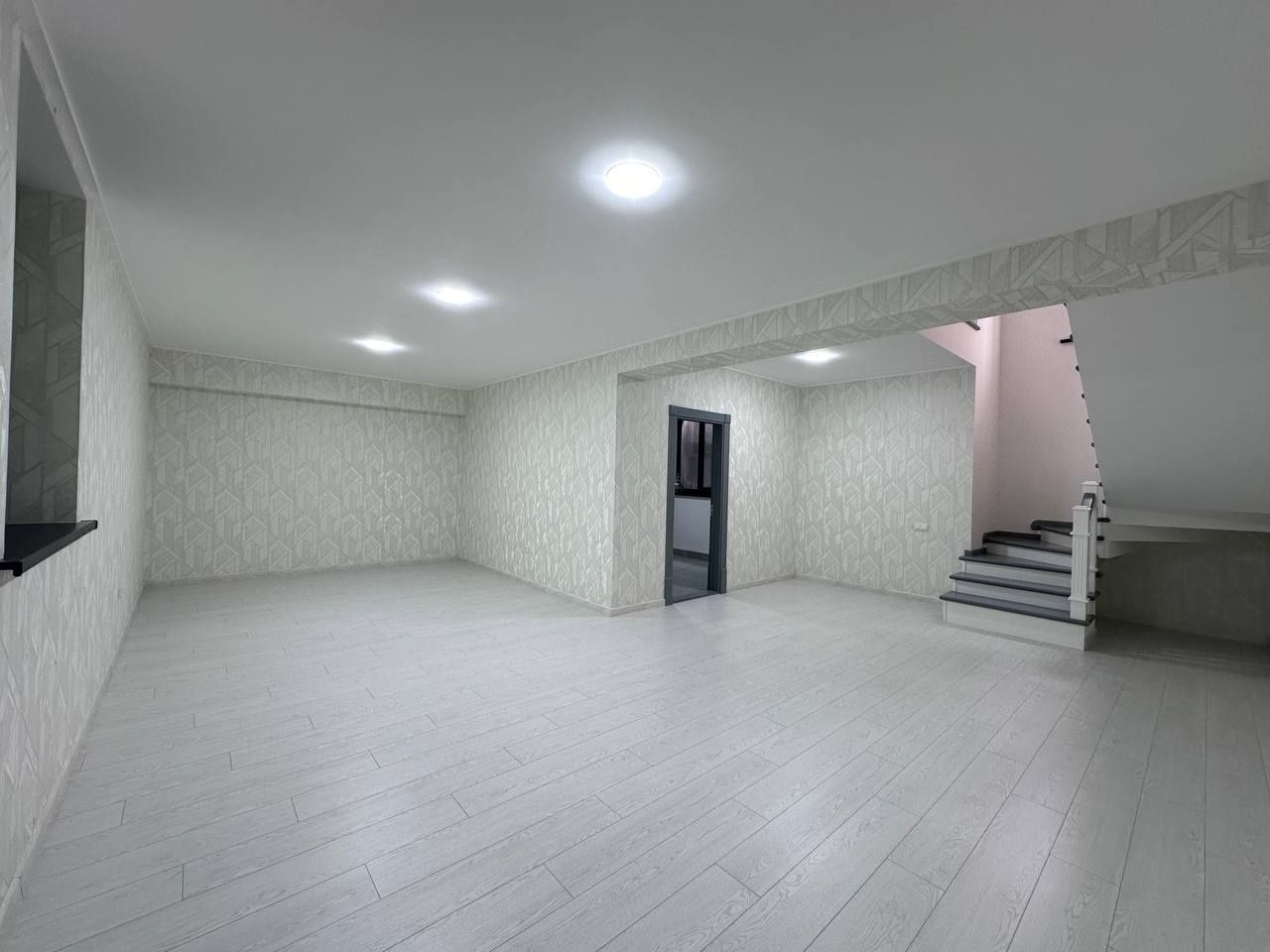 Продам коттедж 1,3 соток, 4 комнат, ор-р: мечеть Яккасарай