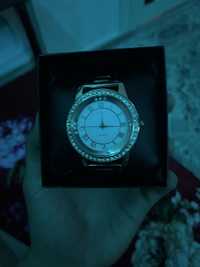 Женские часы quartz