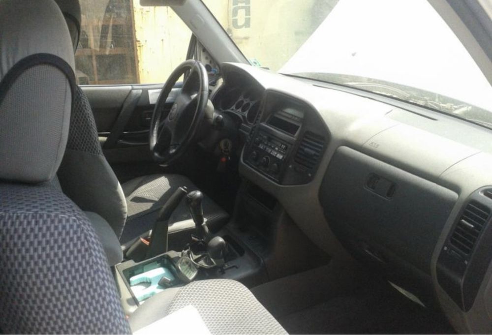 Mitsubishi Pajero 2.5tdi на части