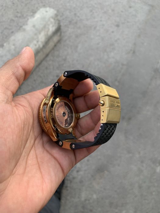 Ulusse nardin qol soat наручние часи