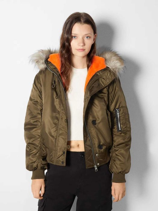 Дамско яке Bershka