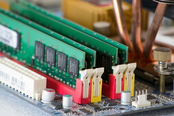 Memorie Ram 8GB DDR3 1Rx8 PC3 - 12800U 1600MHz