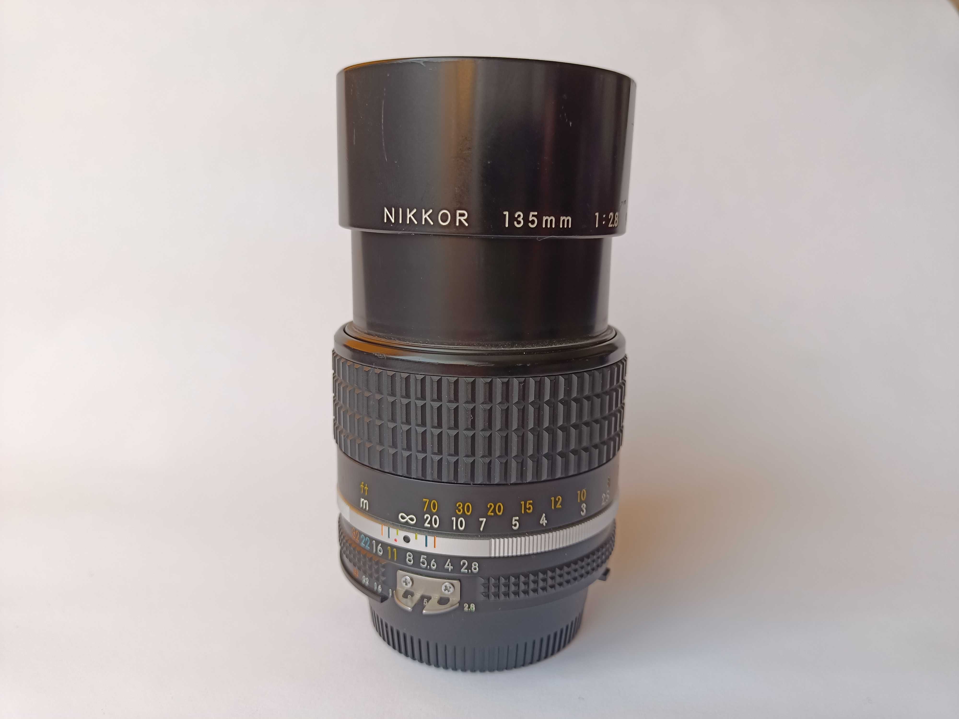Obiectiv Nikon 135mm/2.8 AIS