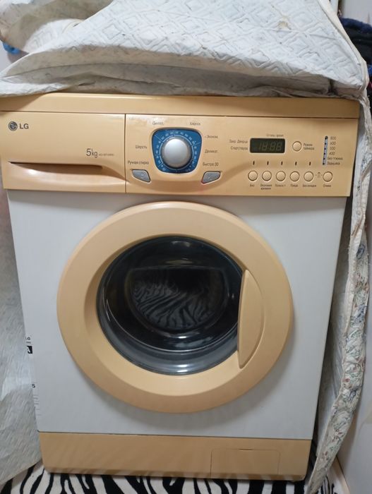 Продается стиральная машина LG 5 кг