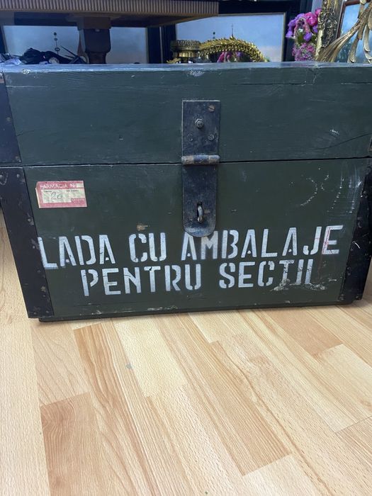 Lazi cutii cufere lemn