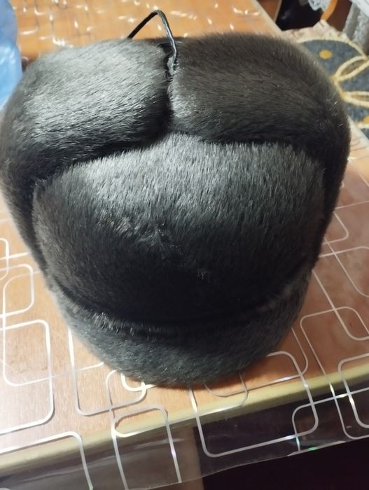 Продам мужскую шапку