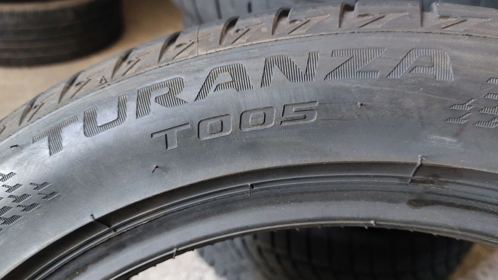Нови Летни гуми 235/45/17 Bridgestone Turanza T005 4 броя