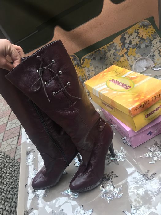 Cizme din piele elegante, cu toc