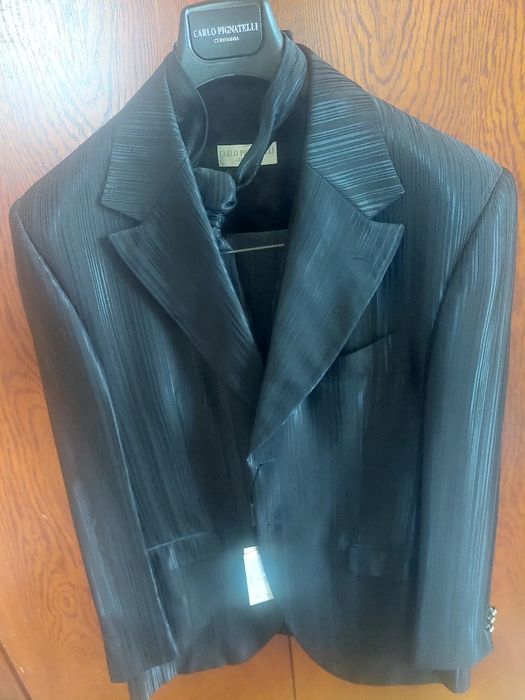 Vand costum nou Carlo Pignatelli