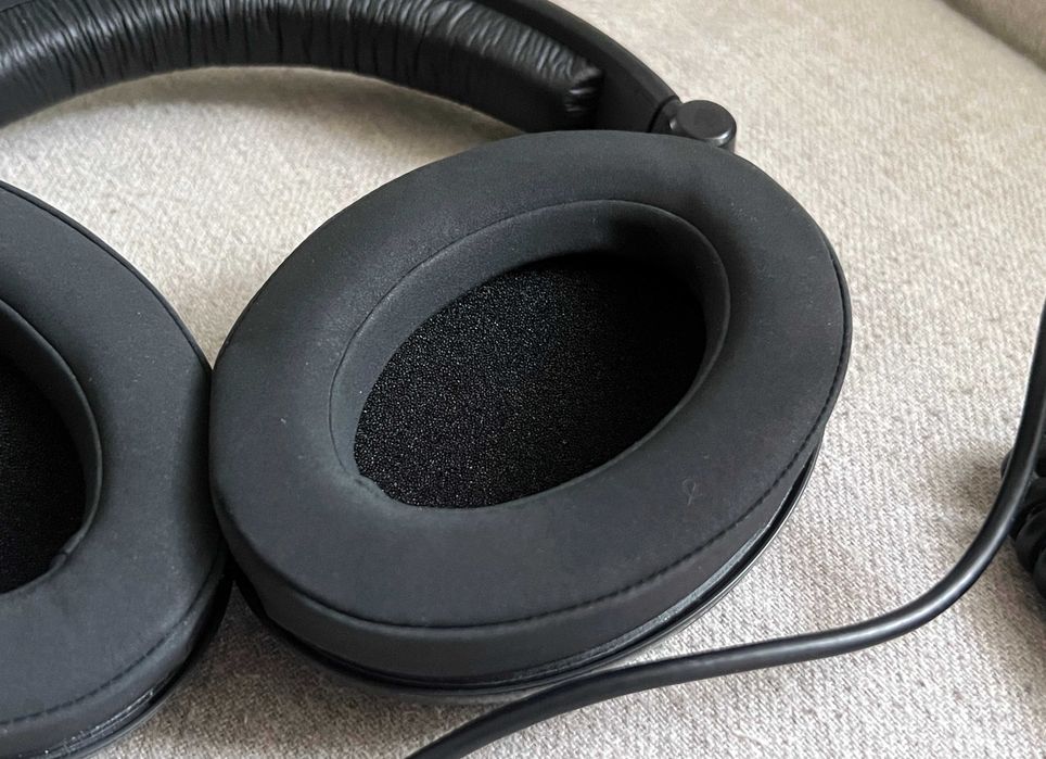 Sennheiser HD 380 Pro casti monitorizare studio originale st excelenta